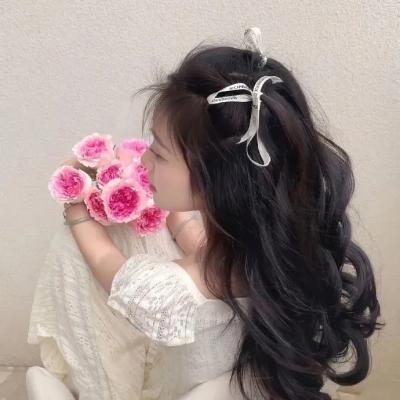 网红圈被曝旧照被扒，一夜之间直播间画面流出
